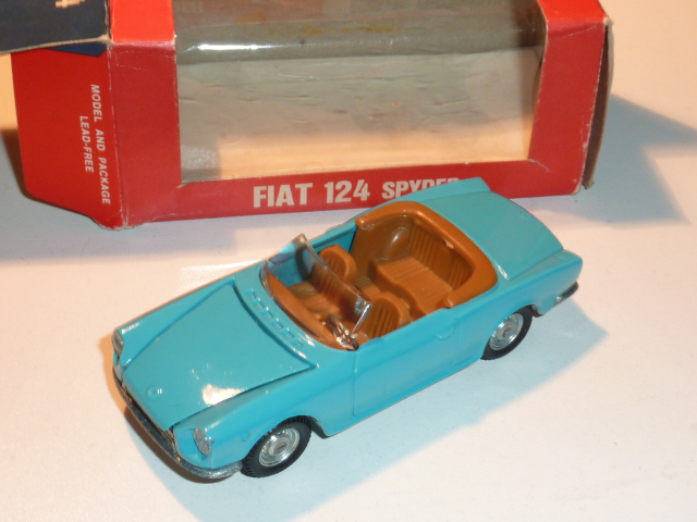 FIAT 124 Spyder