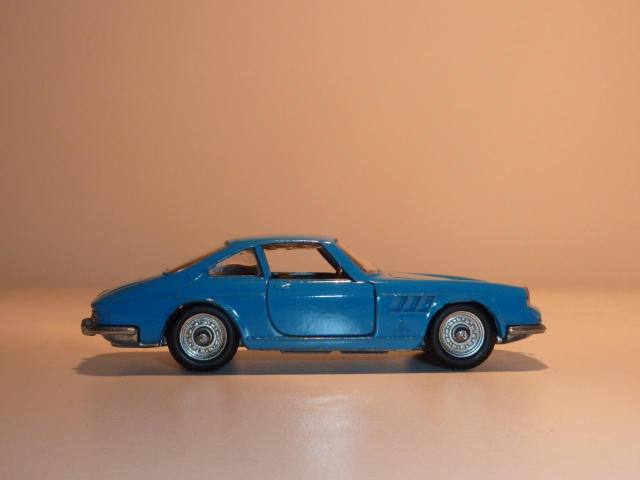 FERRARI 330 GTC Pininfarina