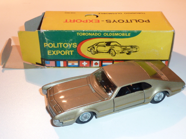 OLDSMOBILE Toronado